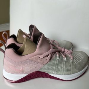 Nike Women's Metcon Flyknit 3 Training Shoes size 9